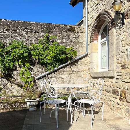 Charmante Maisonette A Arconnay Exterior photo
